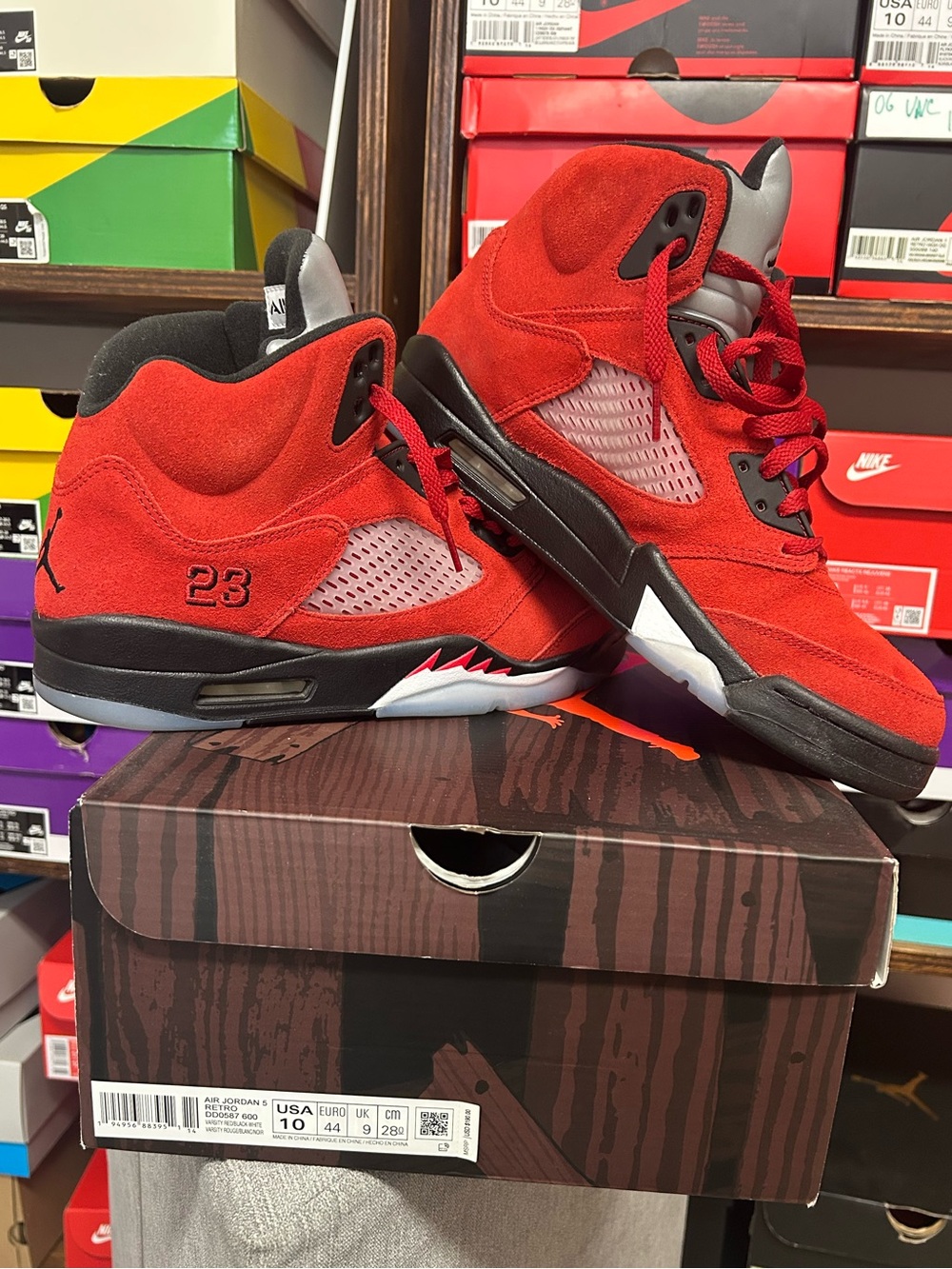 Jordan 5 Raging Bull